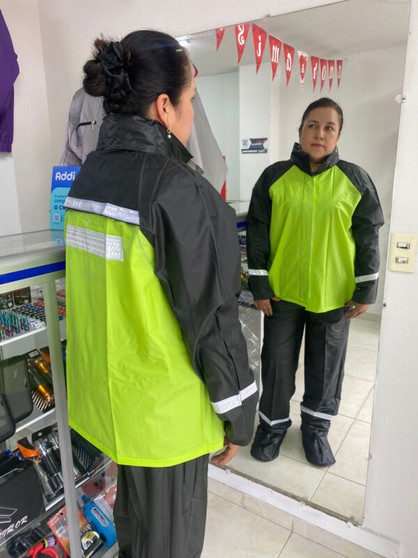 Impermeable siliconado - Imagen 2