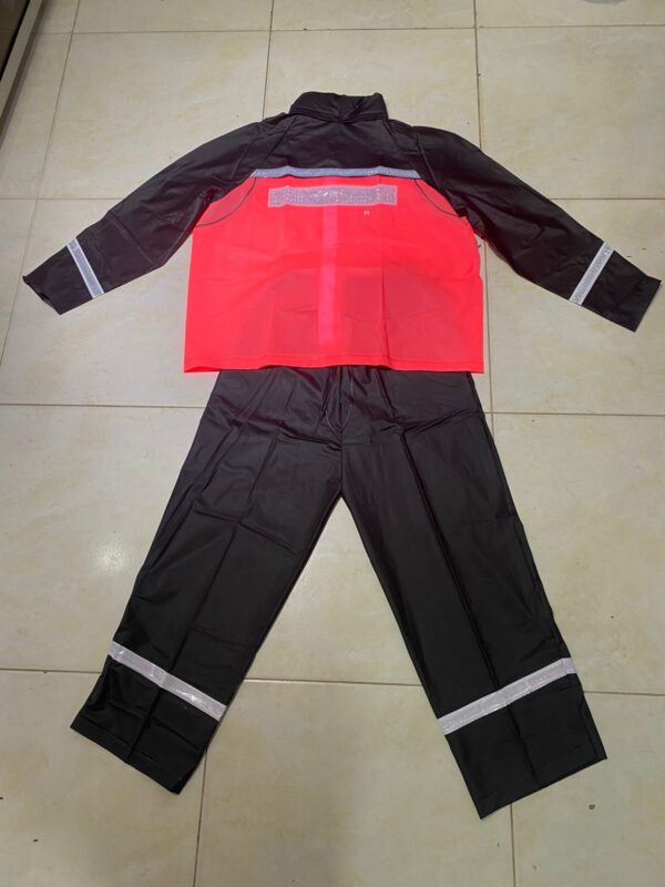 Impermeable siliconado - Imagen 6