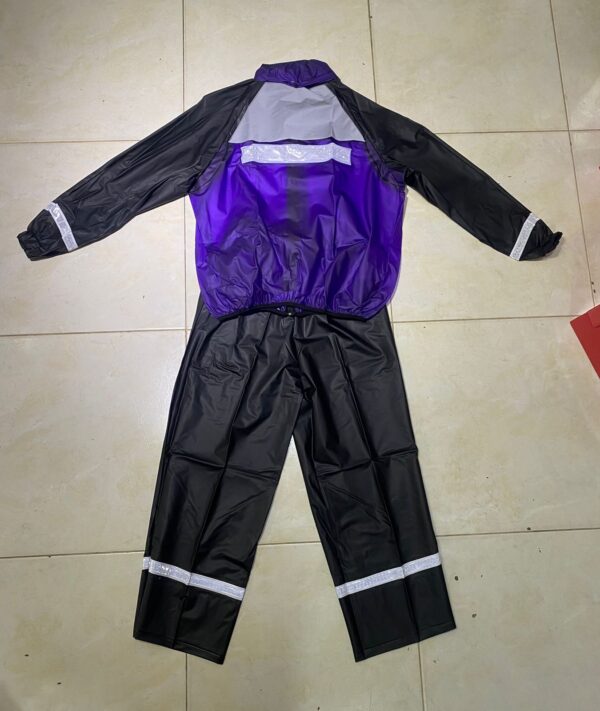 Impermeable siliconado con manga resortada - Imagen 7