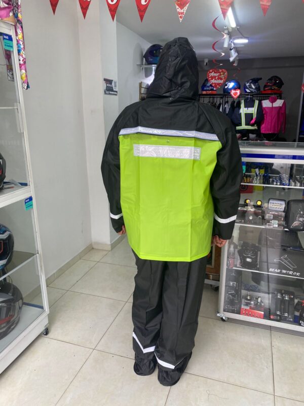 Impermeable siliconado - Imagen 3