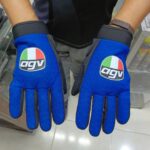 guantes para el frío azules